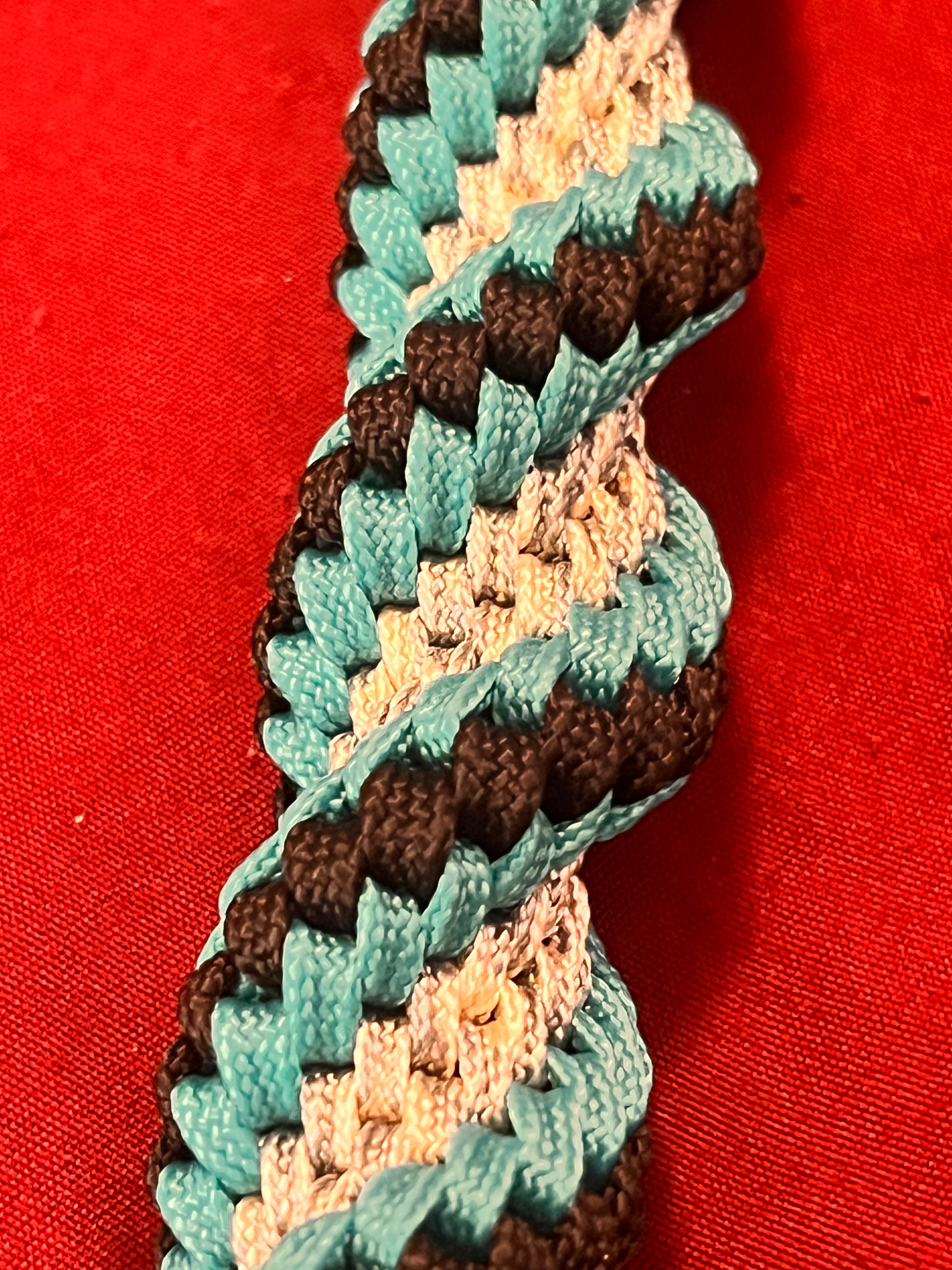 5"(13cm) 5-string Collectible Keychain Artisan Handwoven Helix Spiral Para cord – Black, Teal and White with accents