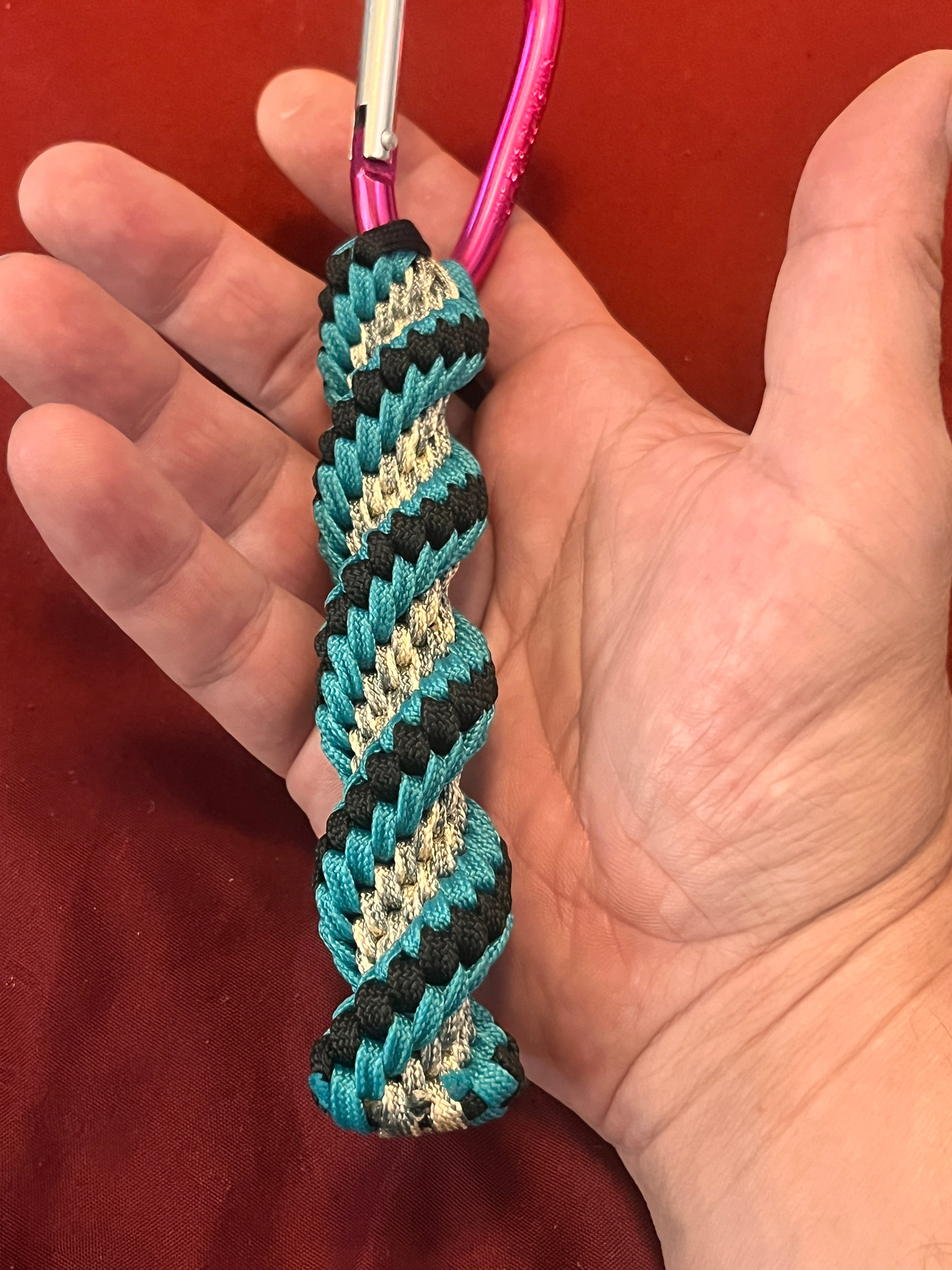 5"(13cm) 5-string Collectible Keychain Artisan Handwoven Helix Spiral Para cord – Black, Teal and White with accents