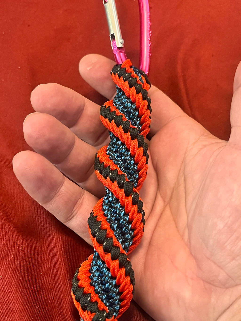 5"(13cm) 5-string Collectible Keychain Artisan Handwoven Helix Spiral Para cord – Black Red and Aqua Blue