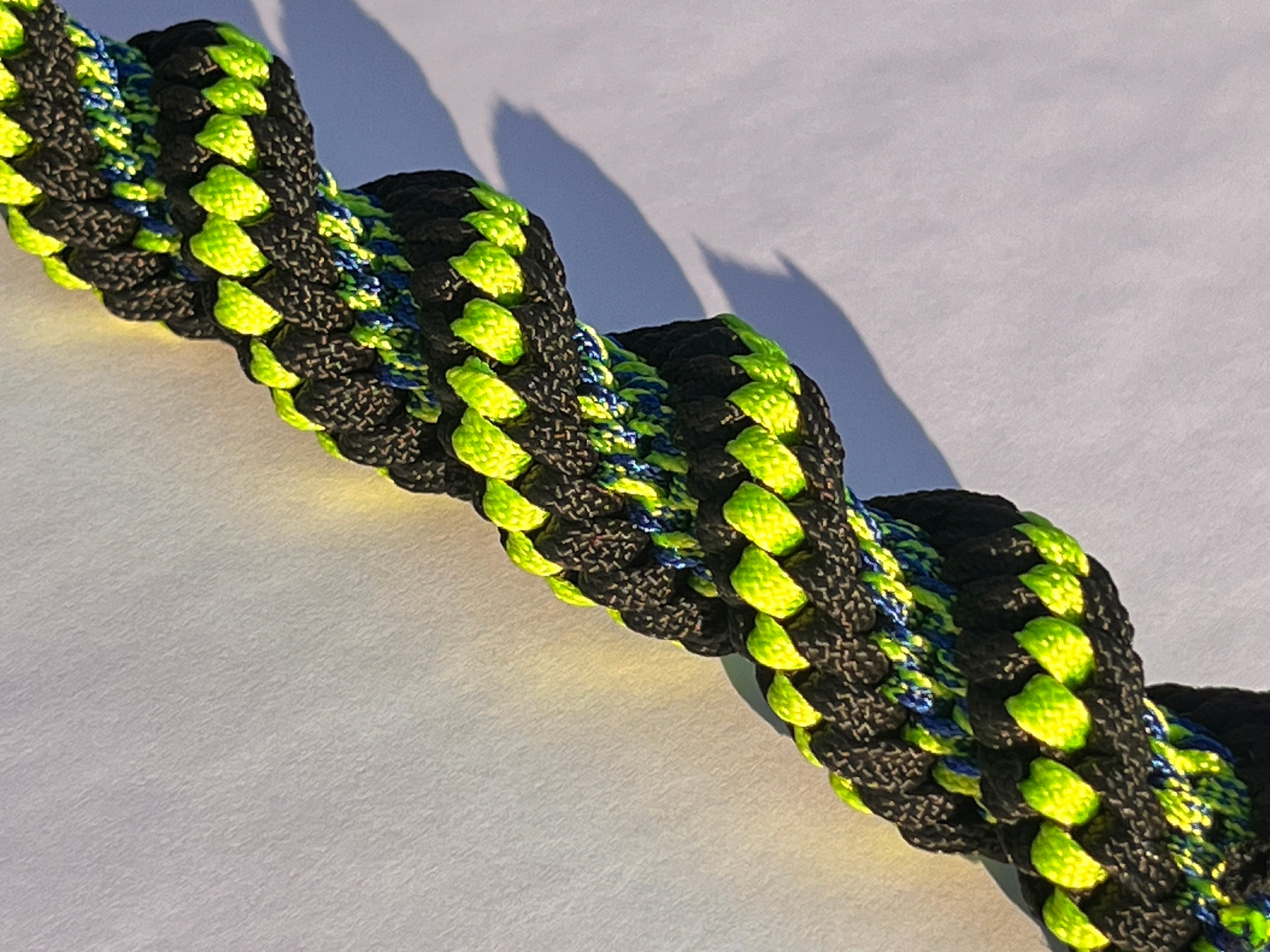 5in(13cm) Keychain 5-string Artisan Handwoven Helix Spiral Paracord Collectible Keychain – Black and Neon Green