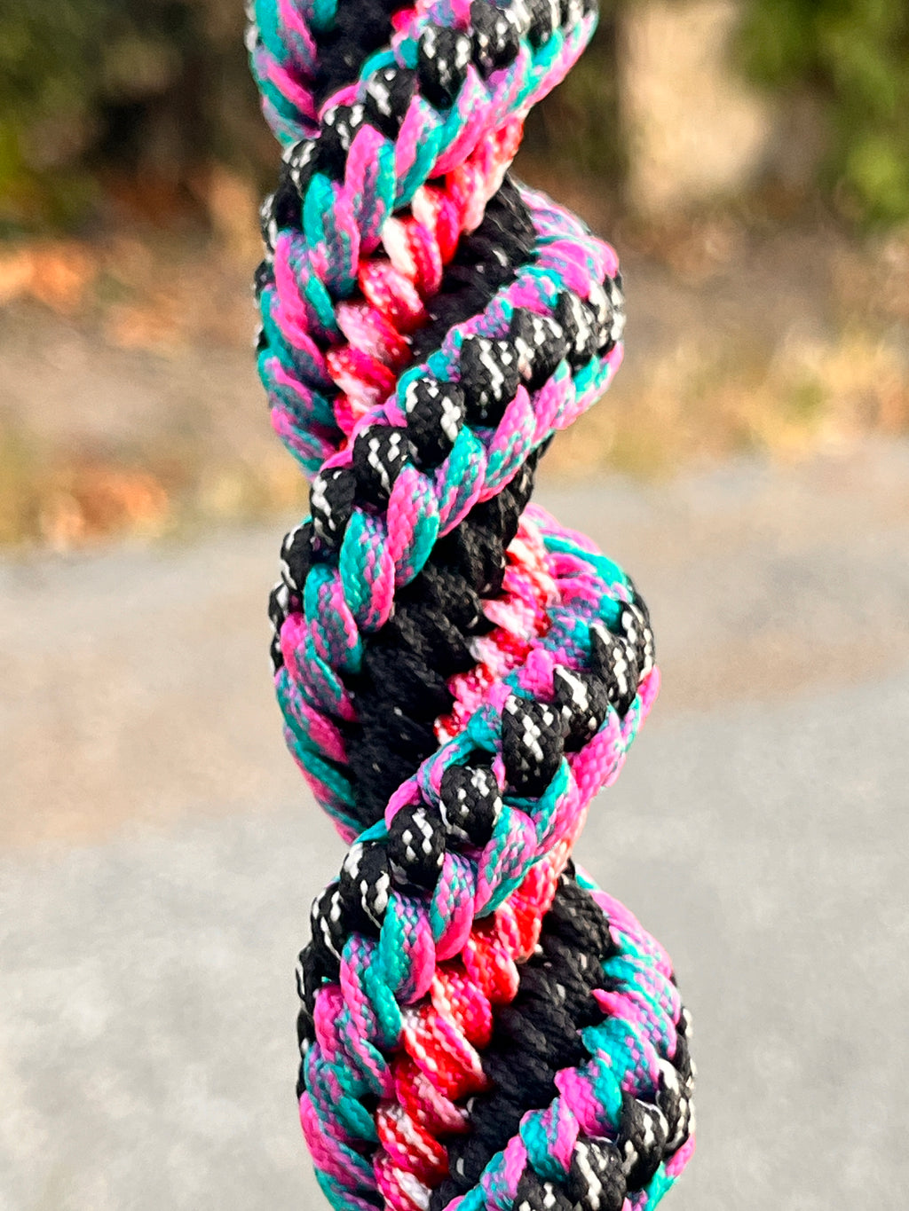 5in(13cm) Keychain 5-string Artisan Handwoven Helix Spiral Paracord Collectible Keychain – Black and Pink and White and Blue)